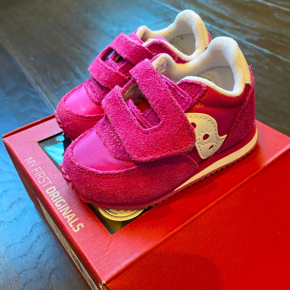 Saucony Size 3 Infant Girls sneakers NIB
